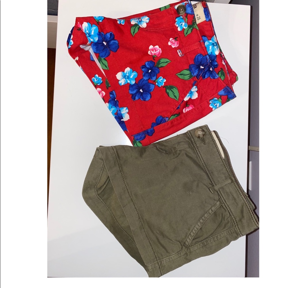 2 for $22 Hollister Low-Rise Shorts Size 3 W26